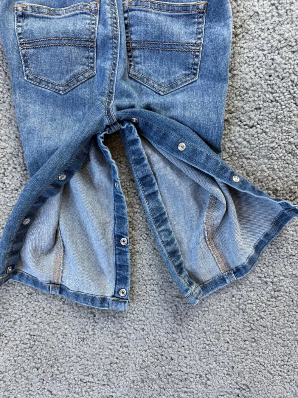 OshKosh B'gosh Denim Button-Front Jumpsuit - Size 18M - Excel. Pre-own Condition